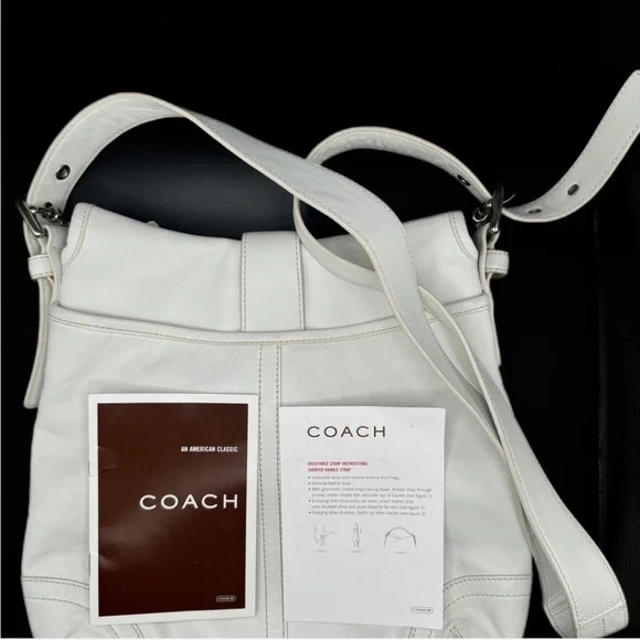 Coach White Leather Bag with Strap 

Length 11”
Width 11.5”
Strap 20”

Preloved - Picture 3 of 6